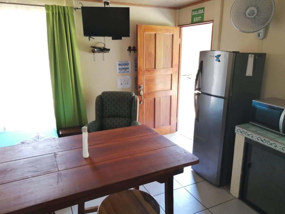 Cahuita Lodge Экстерьер фото