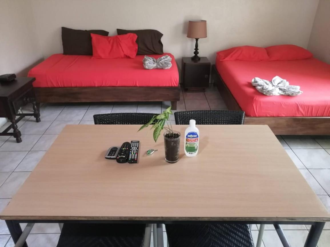 Cahuita Lodge Экстерьер фото