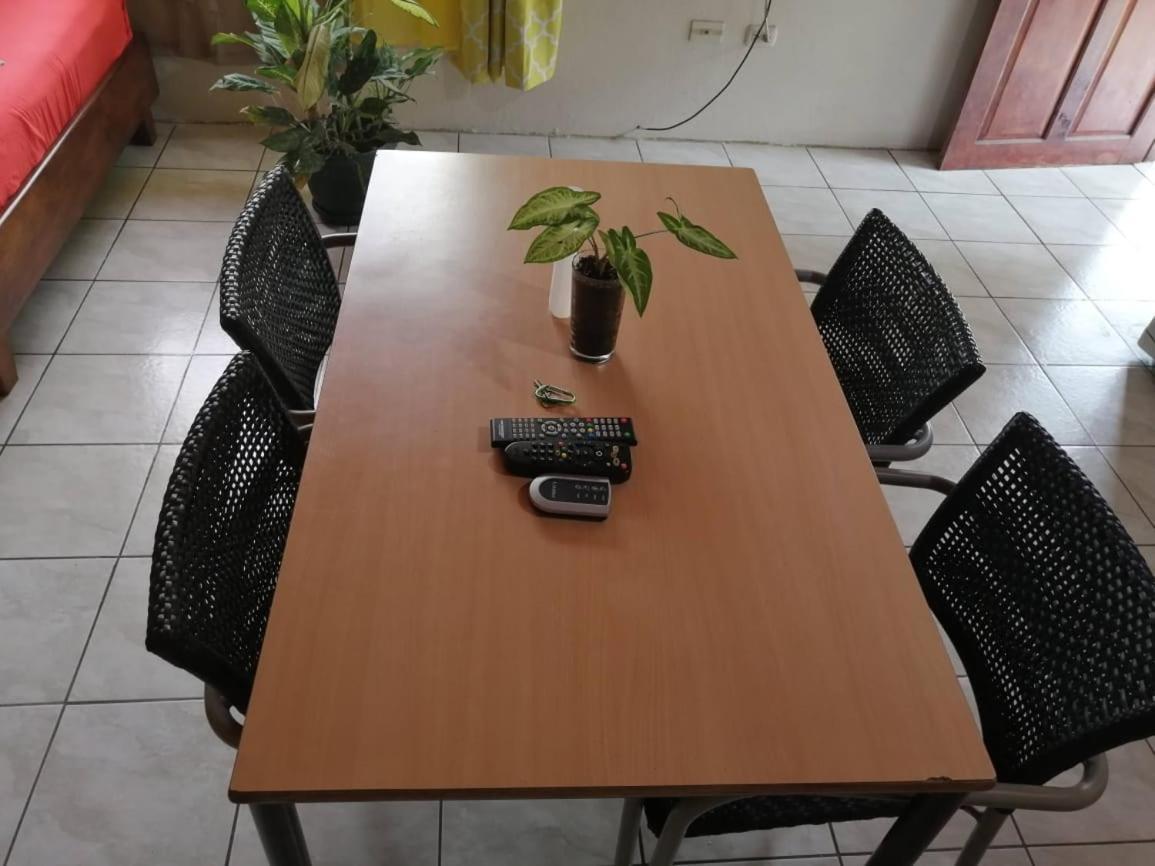 Cahuita Lodge Экстерьер фото